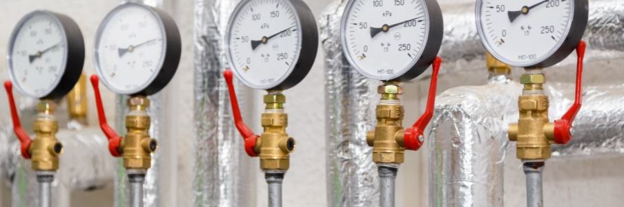 теплосистема и манометры